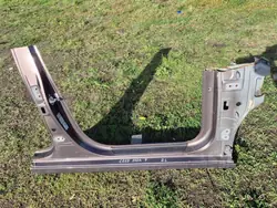 Soleira direita Kia Ceed III OEM ODO9544 - Usado
