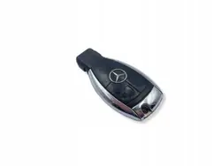 Llave Mercedes OEM UHP2233 - 3 Botones Plateada