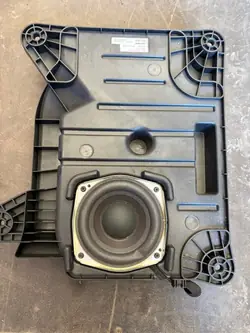 Subwoofer OEM 96380-GI300 para Hyundai IONIQ 5