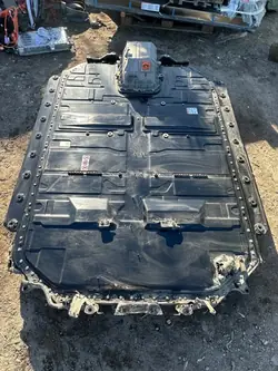 Begagnat Audi batteri OEM 4KE915911BG för Q8 e-tron