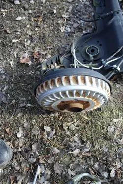 Essieu Arrière OEM TTI13966 pour Renault Clio V