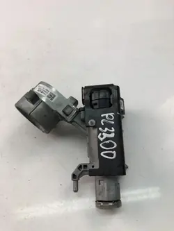 Pieza estacionaria Opel Corsa E OEM 13446128