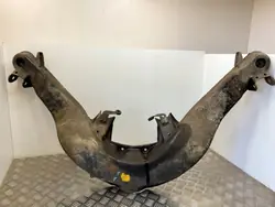 Traverse arrière OEM A1153501208 pour Mercedes 107SLC