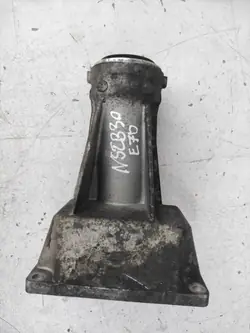 Soporte de diferencial BMW X5 E70 OEM 7552542
