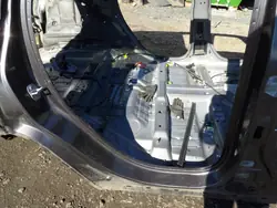 Jeep WK2 Saia Direita OEM PRÓG PRAWY SŁUPEK
