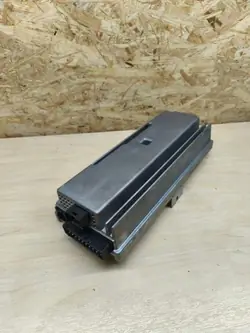 BMW OEM 9317119 Top Hifi Audio Förstärkare - Begagnad