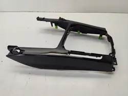 Kia Ceed III tunnelitaskun kehys OEM 84631J7900