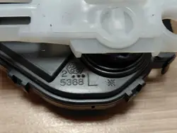 Toyota OE vasen peilin moottori Prius III:lle 09-15