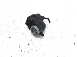 Kia Sportage V linkes Spiegelmotor OEM 5E0213