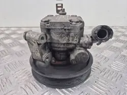 Mercedes C Luokka W203 Ohjaustehostinpumppu A0044661301