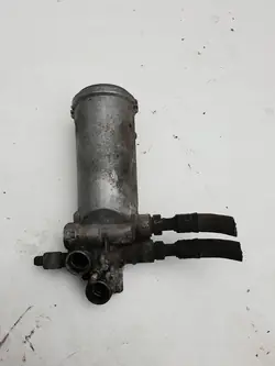 BMW 7 E32 1988 Oljefilterfäste