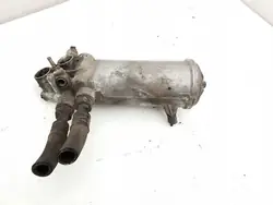BMW 7 E32 1988 Öljynsuodattimen Kiinnike