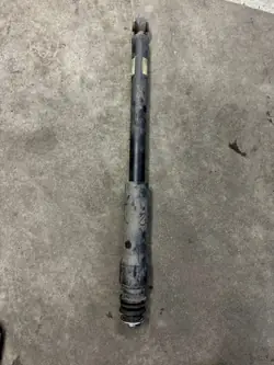 Bakre Stötdämpare OEM 4853052T10 för Lexus LBX