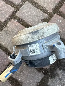 Audi SQ7 Ilmaisuojus OEM 4M0399202G 4M0399404F