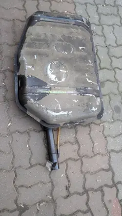 Réservoir à carburant Ford Granada OEM 781we0 - Occasion