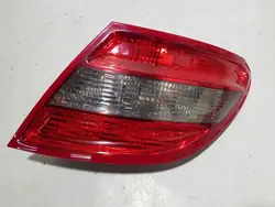 MERCEDES W204 SEDAN RECHTER ACHTERLAMP A2048203064