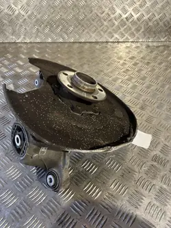 UTO57131 Moyeu de roue arrière pour Volvo XC90 2019