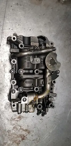 Oljepump AUDI A4 B7 2.0 TDI 03G103535B