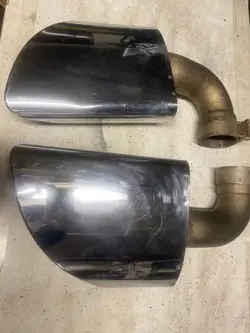 Pakoputken kärjet OEM 255640 Touareg Q7:lle