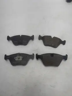 Plaquettes de frein avant OEM 34113404362 pour BMW E46/E85/E86
