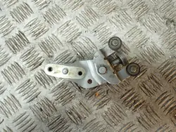 OEM 68350-08040 Oikea Takaovi Ohjausrulla Toyota