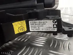 BMW 5-sarja F10 keskikonsolin käsinoja OEM 921689306