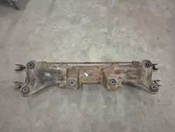 Poutre Suspension Arrière Suzuki Liana OEM Wrakomania-29345