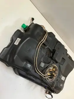 Réservoir carburant avec pompe OEM A2464702701 Mercedes A