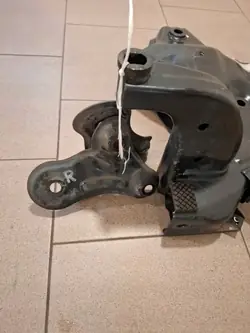 Kia Ceed III Schlitten OEM 62401J7AB0 - Gebraucht
