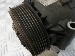 Compresseur de climatisation Renault OE 8200678504
