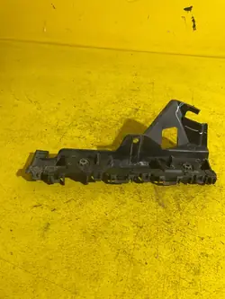 RENAULT TRAFIC II - Deslizamento de Para-choque Direito 622204446R