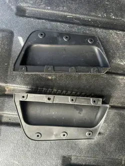 OEM 9839759680/9839759880 Protège-boue avant L+R
