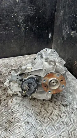 Verteilergetriebe Ford Ranger IV 2022 OEM JB3P7AA95AE