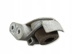 Jeep Grand Cherokee WL Pakoputken kannatin OEM 68456130AC