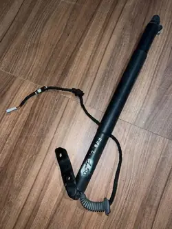 Actionneur de coffre gauche OEM 7318652 pour BMW X6