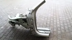 Volvo XC90 II vasen etupuskuri OEM 1184586240