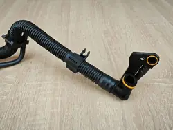 Käytetty Turboputki OEM 06L103226A Audi A4 B9:lle
