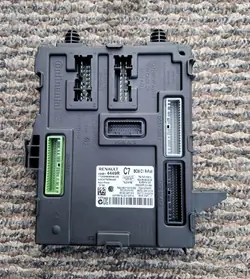 Module BCM OEM 284B14449R pour Renault Megane Espace