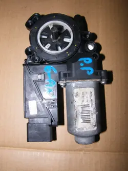 Fönsterhissmotor OEM 268292 Höger Fram