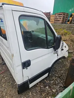 Iveco Daily 96R Nackte Kabine Vordertüren OEM KABINA GOŁA DRZWI PRZÓD