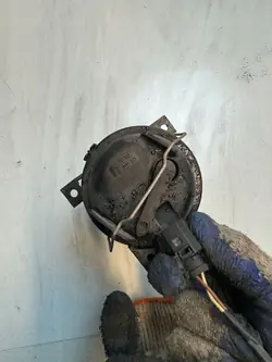 Tampa SEAT Lateral Instalação Halógena OE 5P0941602