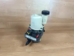 Bomba de direção assistida Dacia Sandero Logan