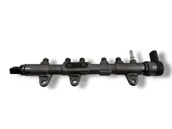 Kraftstoffverteiler vorne BMW 5 F10 OEM 0445214315