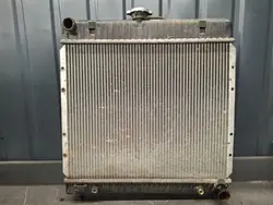 Mercedes W123 2.3 Benzin Kühler - OEM Teil