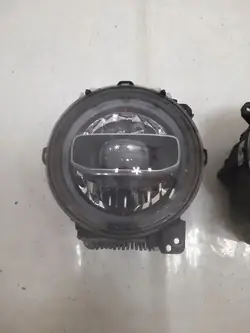 Jeep Front Right Headlight LED
