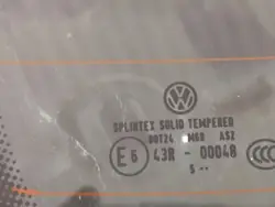 Vitre arrière OEM FRC16609 pour VW Passat B6 2006