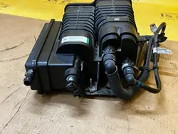 OEM MB3G-9E857-AE Filtre à vapeur Ford Bronco