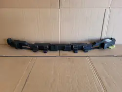 Etupuskuri Iskunvaimennin Renault 620901718R