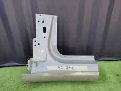 TESLA MODEL 3 LIFT 23- LINKER VORDERER ROCKER PANEL