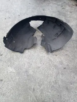 Oikea etupyörän kaari Audi A5:lle